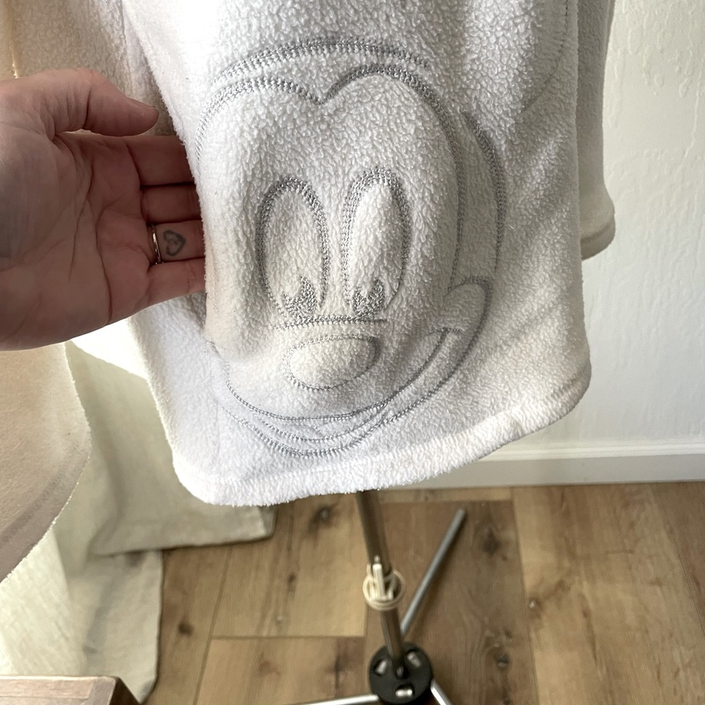 Disney Mickey Mouse cream white fleece zip pullover sweater